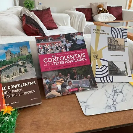 Сasa de vacaciones Les Tilleuls A Proche Confolens *